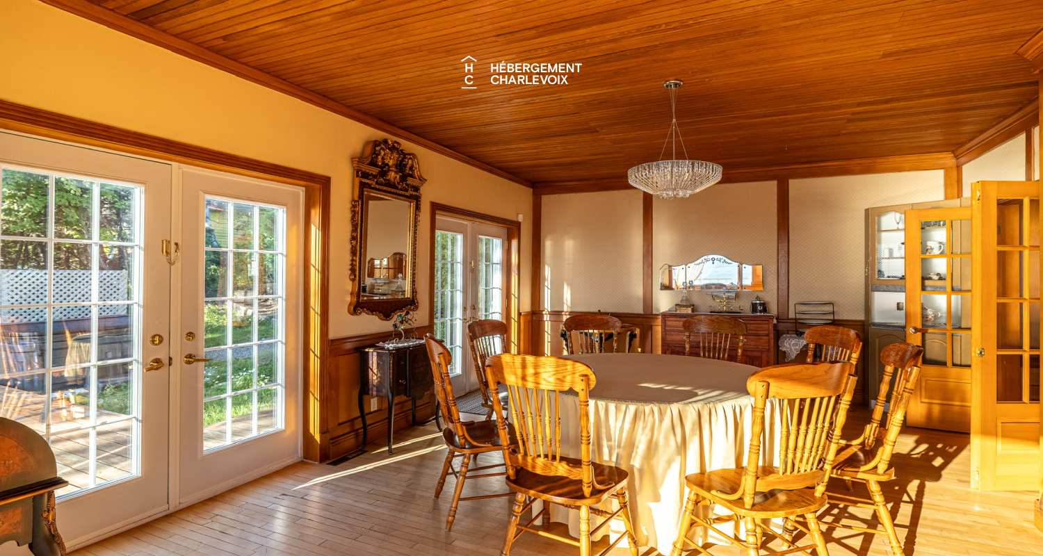 JAU-230 - Historic riverfront home with private hot tub